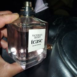 WOMEN'S PERFUME