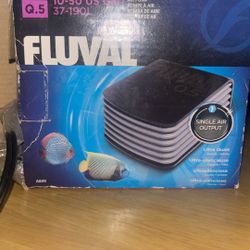 Fluval Q.5 Air Pump 10-50 gal