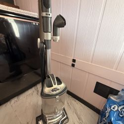 Shark Vacuum 