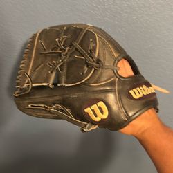 Wilson A2000 Pitcher Glove (Kershaw Model)