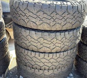 275 70 18 GoodYear Wrangler Set of 4 Used Super Clean Set