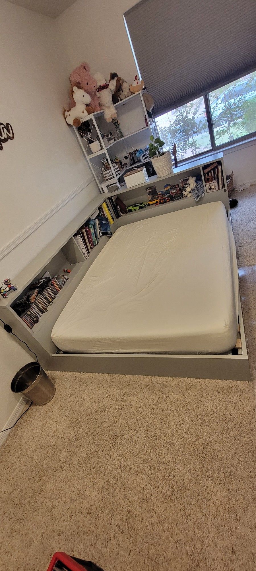 Full Size Corner Storage Bookcase Bed & Matress