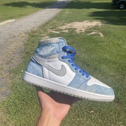 Hyper Royal Jordan 1 7.5M/9W