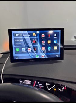9" Wireless CarPlay Screen