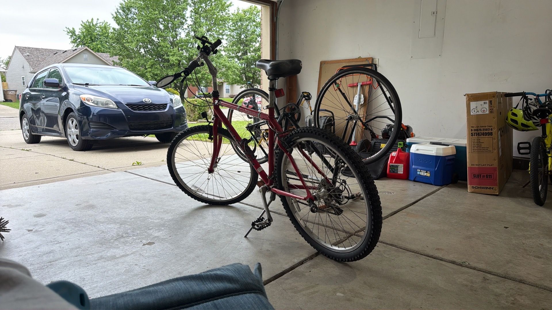 Schwinn Bicycle 5ft through 5’11 adjustable 26x 2.10