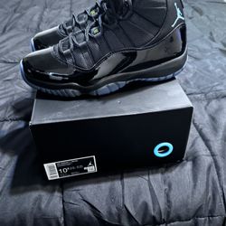 Jordan Retro 11 Black ,Gamma Blue  Size 10.5