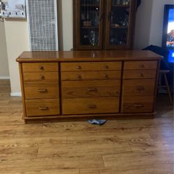Furniture Comes With Mirror 