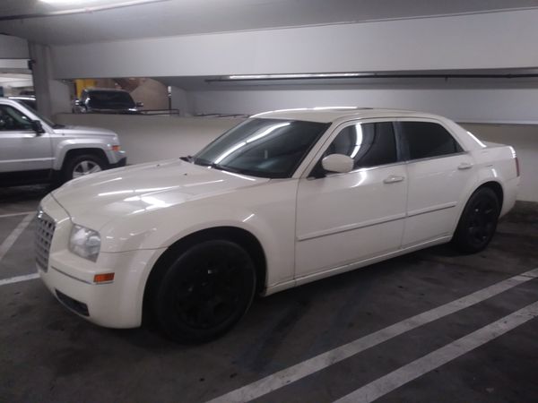 2006 Chrysler 300 Limited Edition V6 For Sale In Moreno Valley CA 