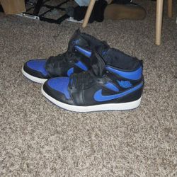 Jordan 1 Retro Royal Size 9.5 Mens 
