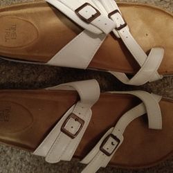 Time And Tru Sandals 