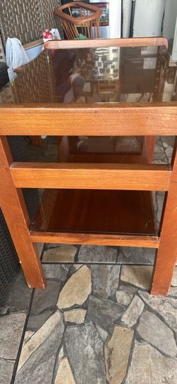 Acacia Wood Table – 2 Glass Shelves
