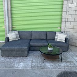 *Free Delivery* Bassett Sectional Couch Sofa