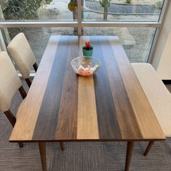 High-end solid wood furniture set, including TV cabinet, dining table, chairs, coffee table, sofa side cabinet (bedside cabinet) and glass table, 6 mo