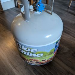 Full, Unopened Propane Tank