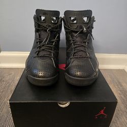 Retro 6 Black Cats