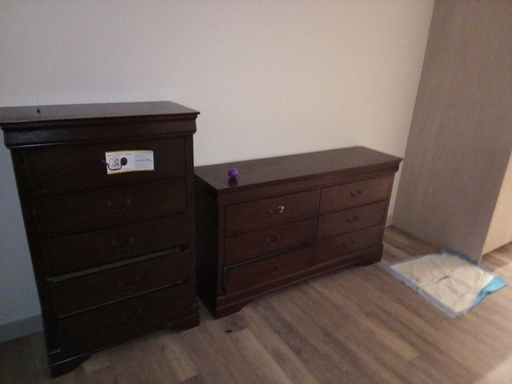 Brand New Dresser Set