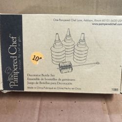 Pampered Chef Decorative Bottle Set 