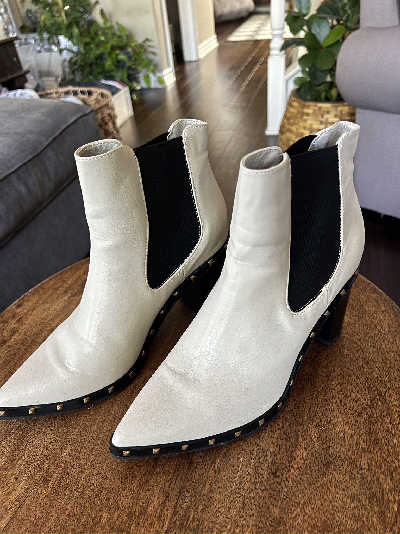 Boots Size 7.5