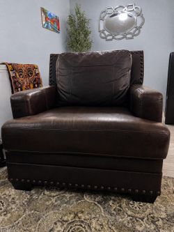 Leather arm chair