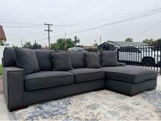 Living spaces gray L shaped sectional DELIVERY AVAILABLE