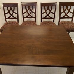Five Peice Beautiful Dining Set
