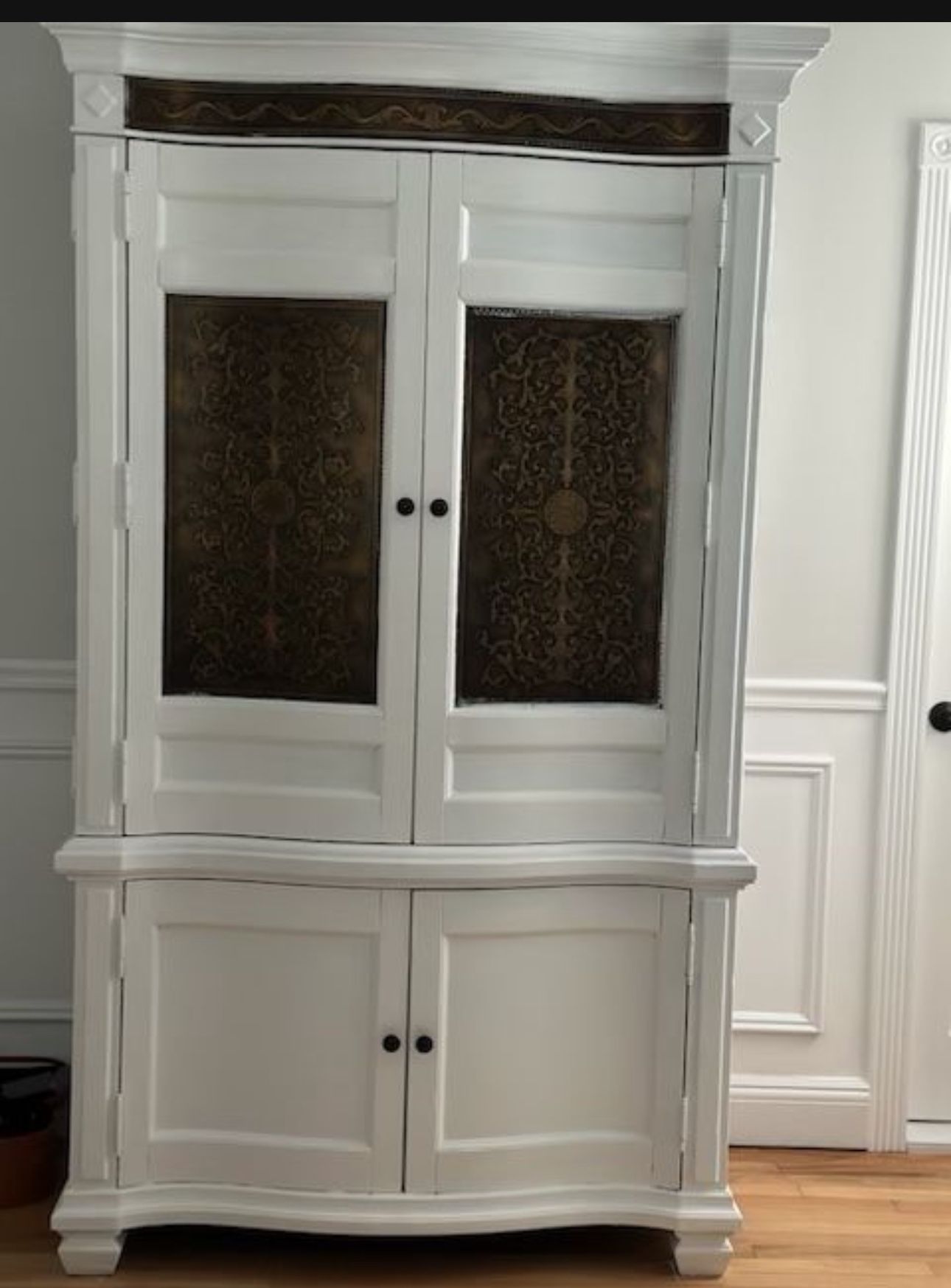 Armoire Horchow Brass & White