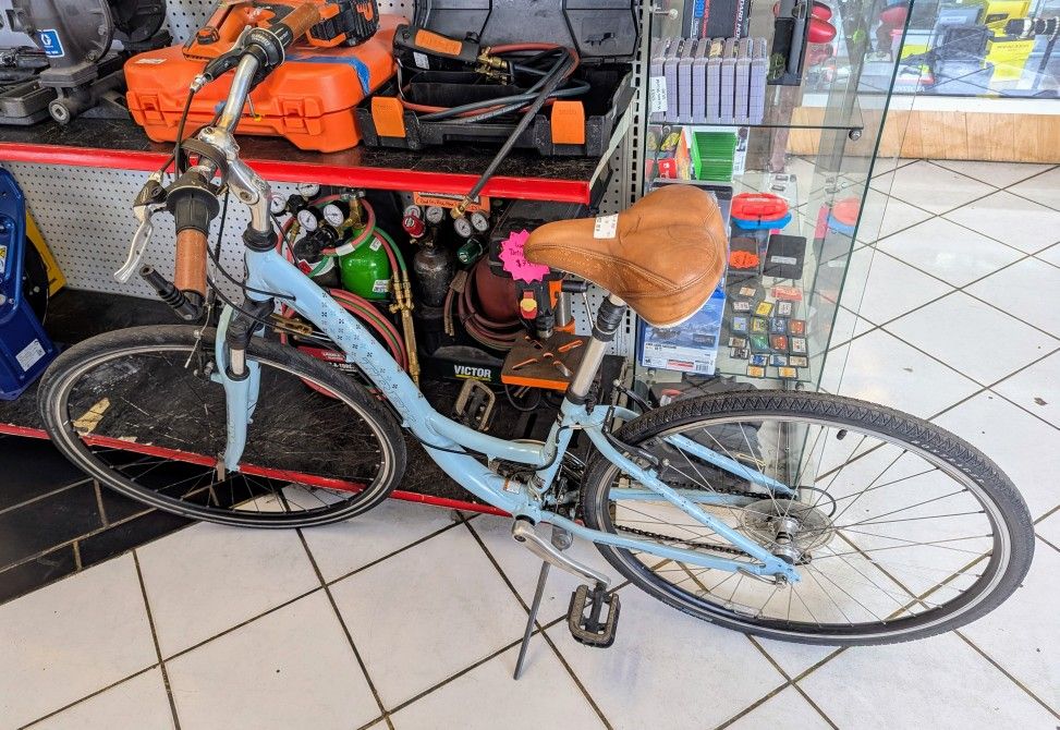 Trek Bicycle 7200