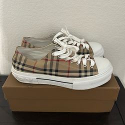 Burberry shoes