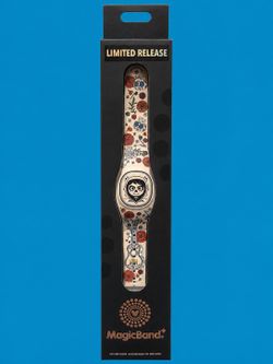 New 2022 Disney MagicBand LE Coco