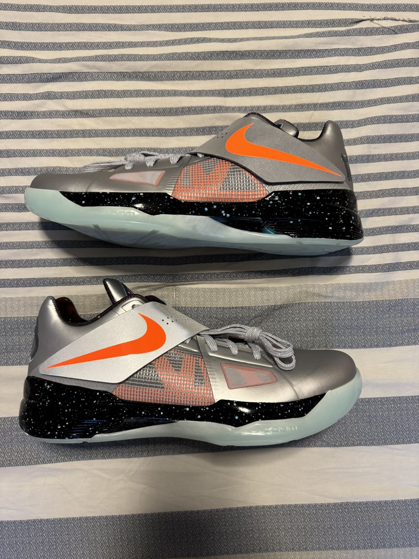 KD 4 Galaxy Size 12