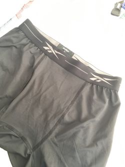 Reebok compression shorts size large