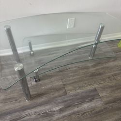 Glass coffee table/tv table