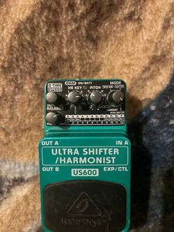 Ultra shifter harmonizer pedal