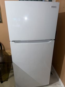 BRAND NEW FRIGIDAIRE