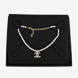 CHANEL CC PEARL CHOKER NECKLACE A22 K