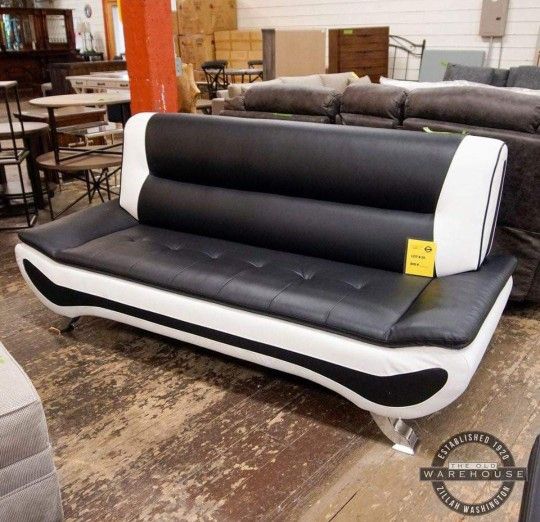 Veloce Sofa And Loveseat