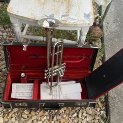 Silver vintage trumpet 🎺 