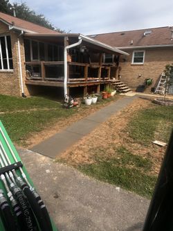 Sidewalk/Concrete