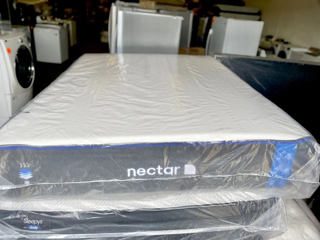 Queen Mattress Nectar Classic Memory Foam (Blue)