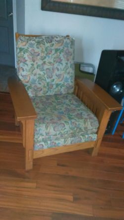 2 Wooden chairs with custions