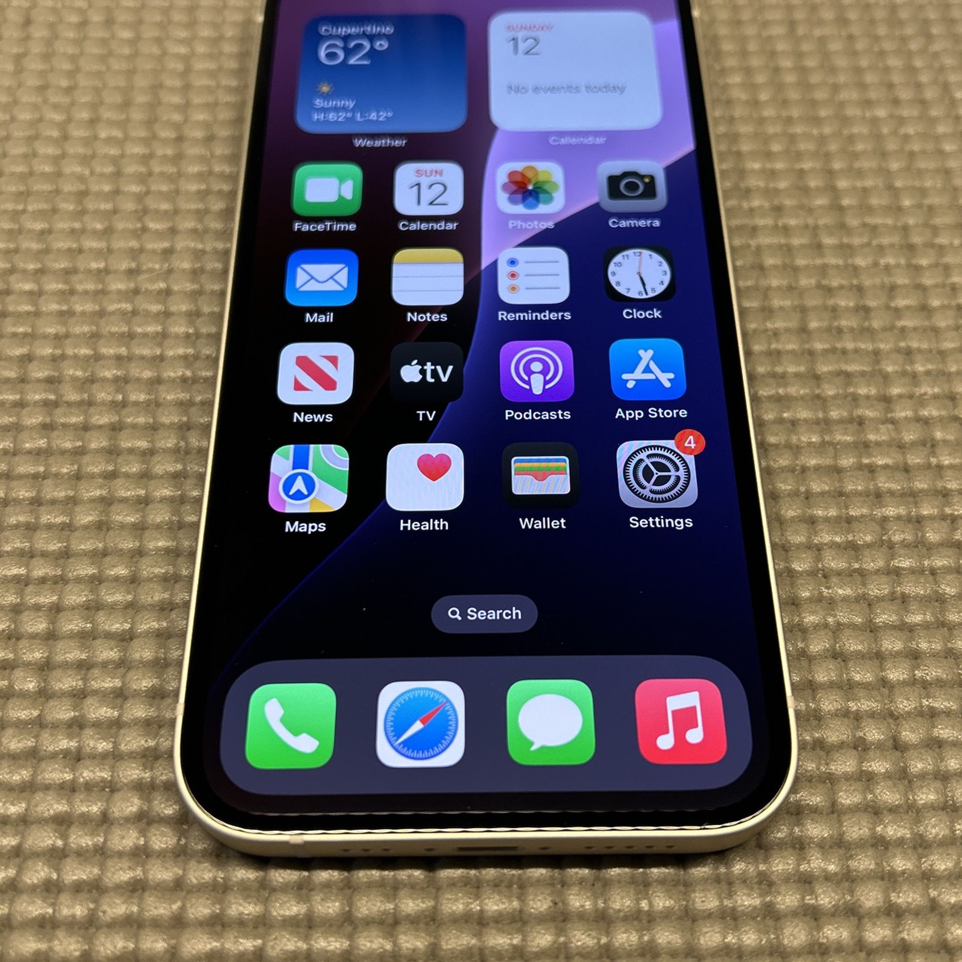 iPhone 14 White Unlocked