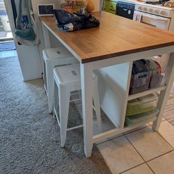 Kitchen Island With Two Stools