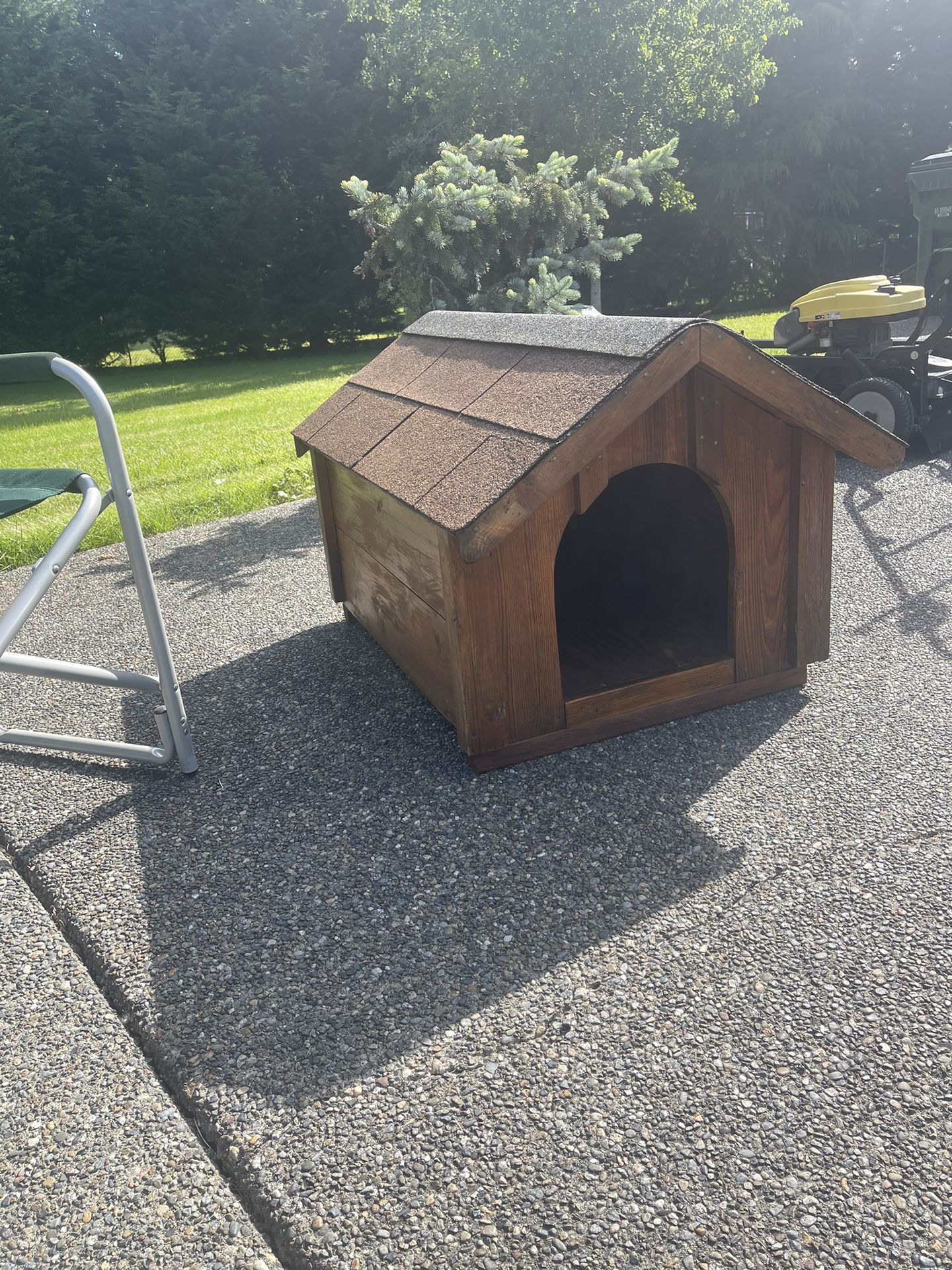 Cedar Dog House With Shingle Roof