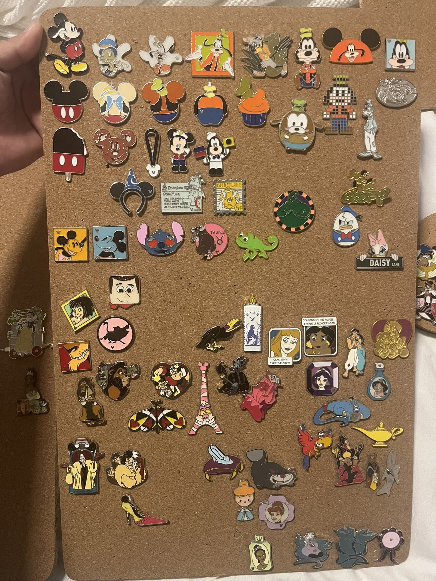 Disney Pins Collections And Lot