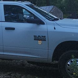 2018 Ram chassis truck
