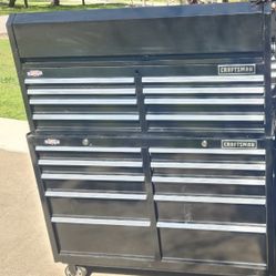 CRAFTSMAN S2000 52in 10 drawer Steel Tool Chest with matching 52in 8 drawer top