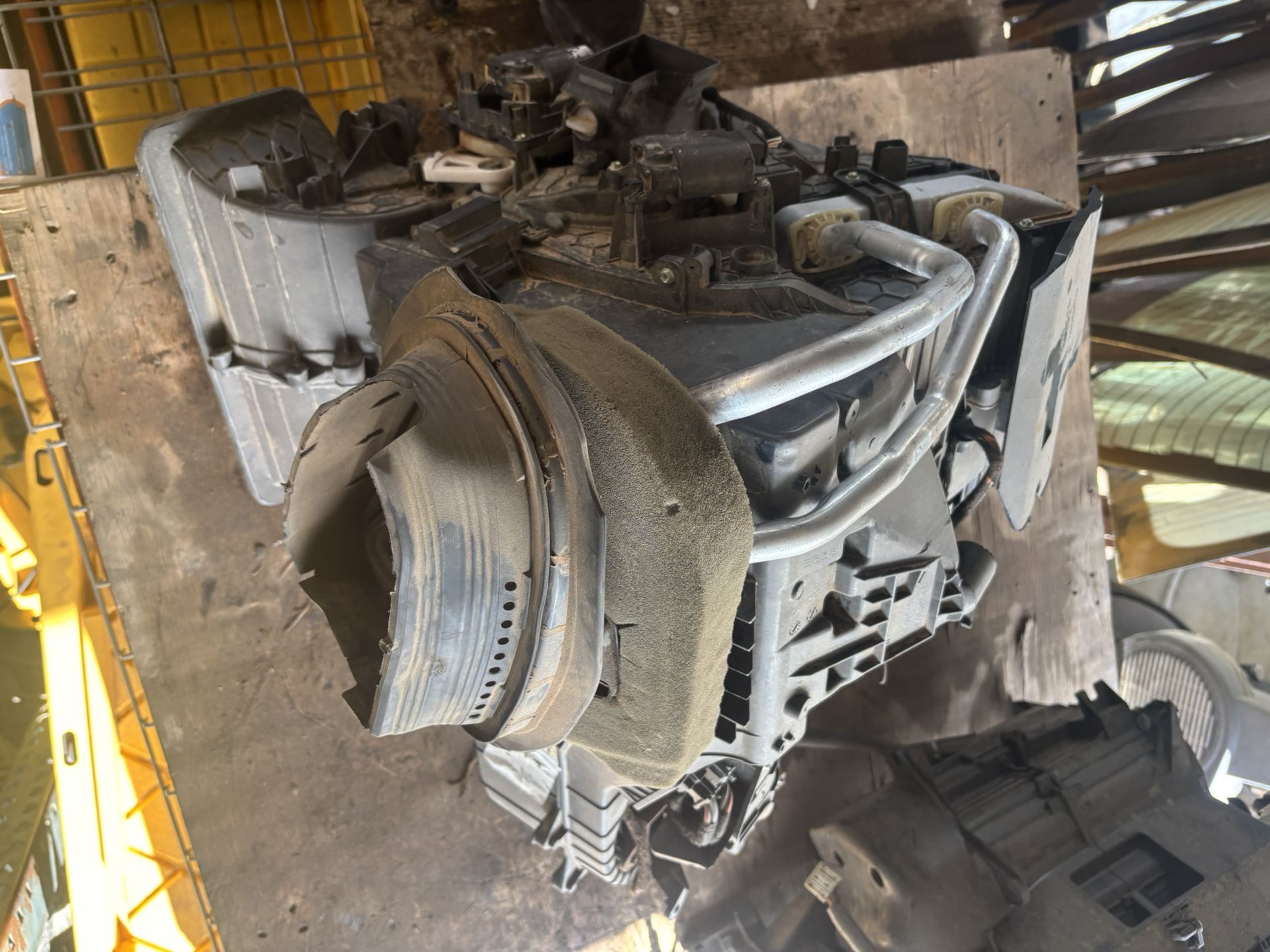 2015-2023 Jeep Renegade HVAC Unit Case Assembly 