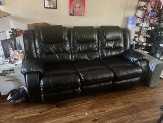 Black Couch Recliner