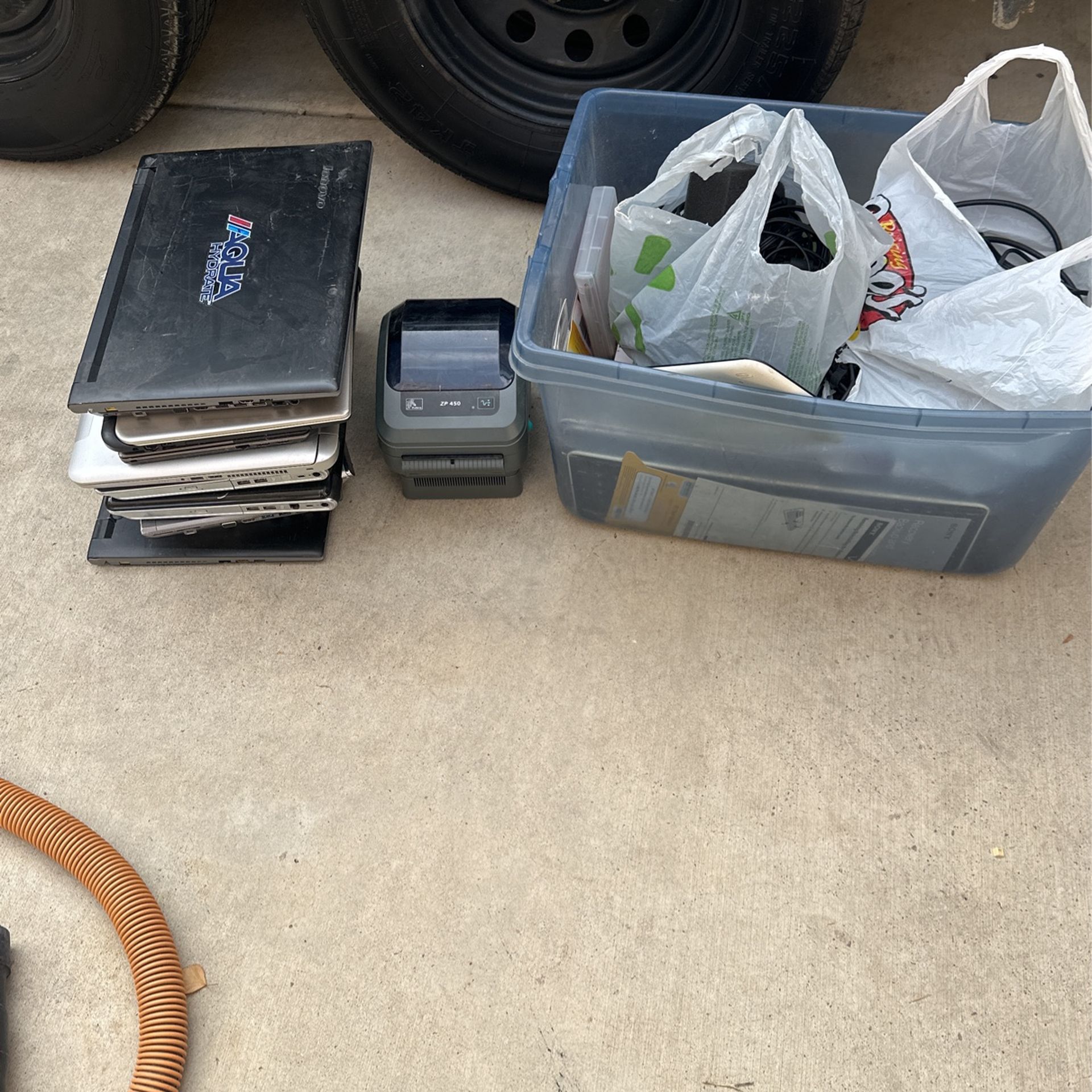 Tons Of Laptops Lenovo Sony HP Toshiba Lot