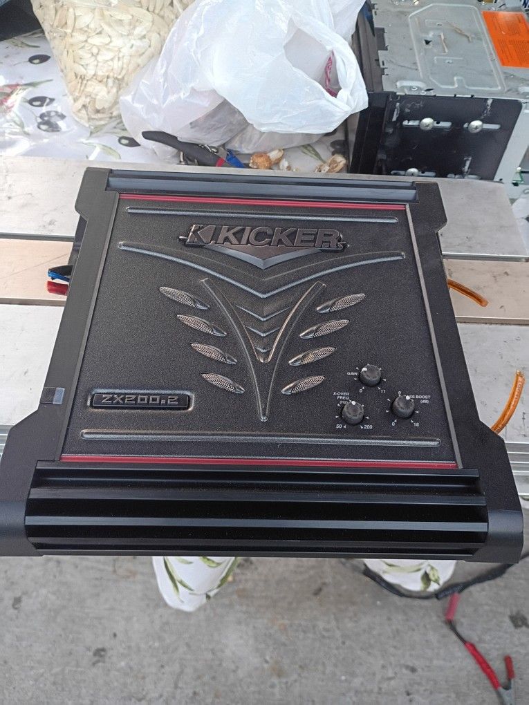 Kicker Amplifier